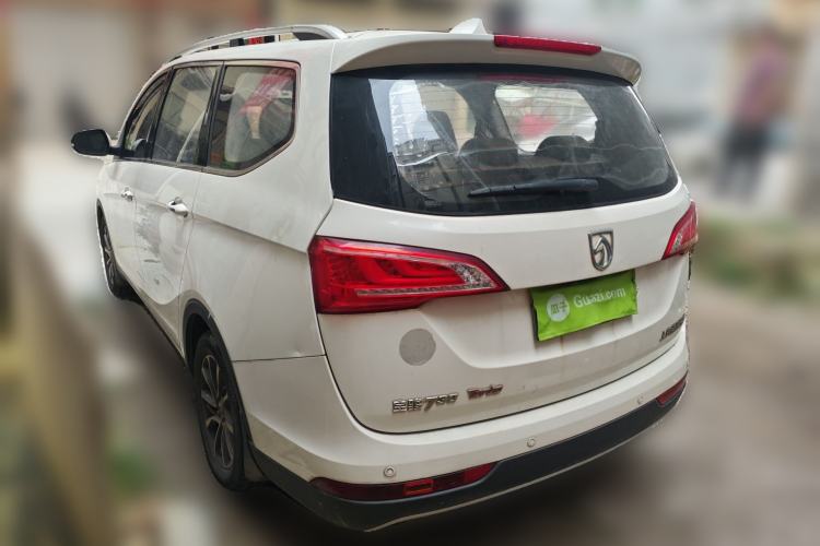 Used Baojun 730 2017 1.5T DCT Fashion Edition 7-Seater China V Emission Standard Rear Left 45 Deg