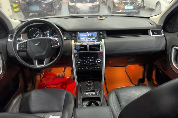 Used Land Rover Discovery Sport 2019 240 PS SE Version China VI Standard
