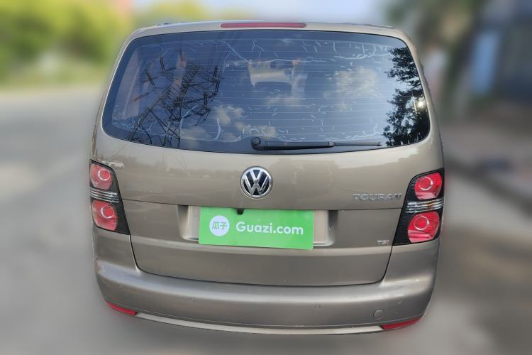 Used Volkswagen Touran 2015 1.4T Manual Fashion Edition 5-Seater