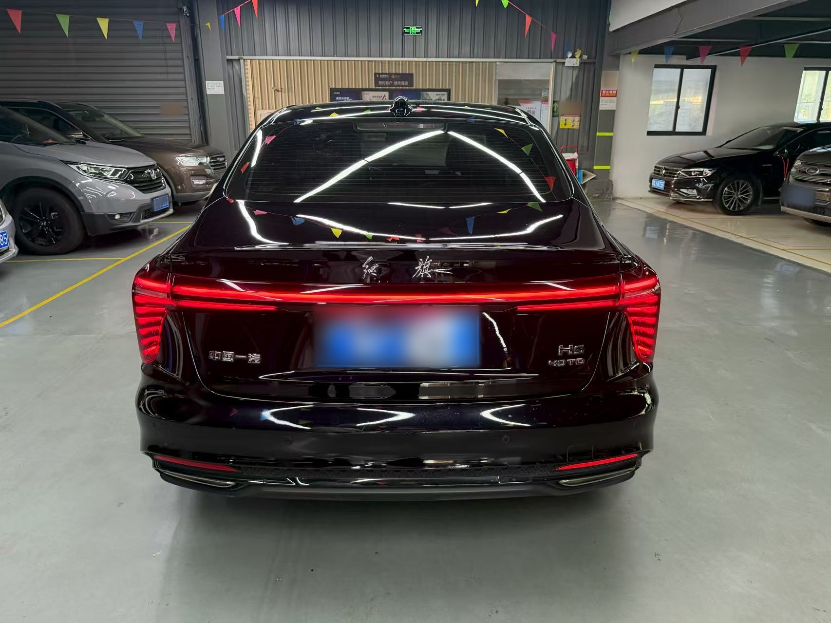 Hongqi H5 2025 2.0T Automatic Xuan Ying Edition — снимка 14