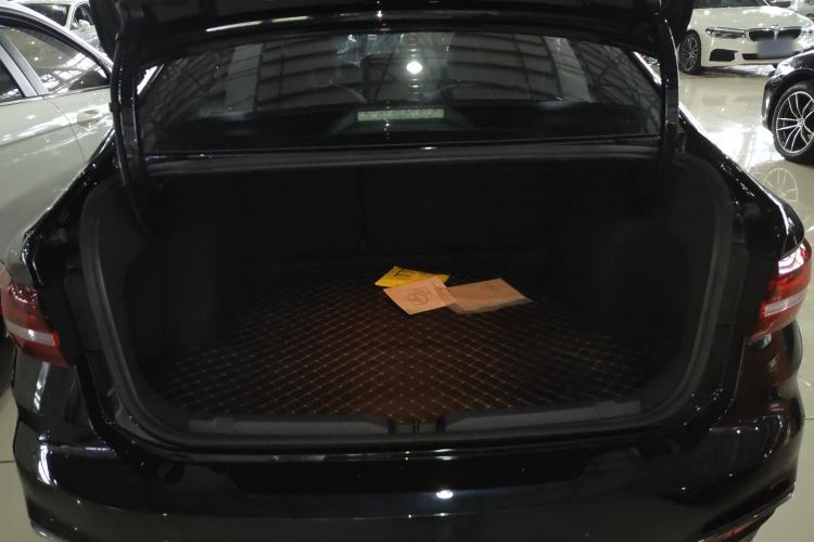 Used Volkswagen Lavida 2024 1.5L Automatic Full-Comfort Version