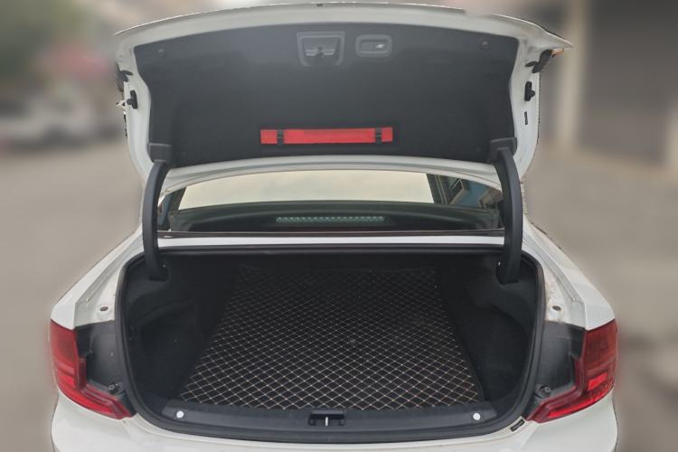 Used Volvo S90 2019 T5 Zhiyuan Edition
