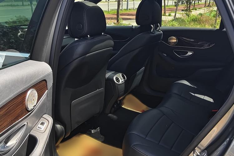 Used Mercedes-Benz GLC 2019 GLC 260 L 4MATIC Dynamic Model
