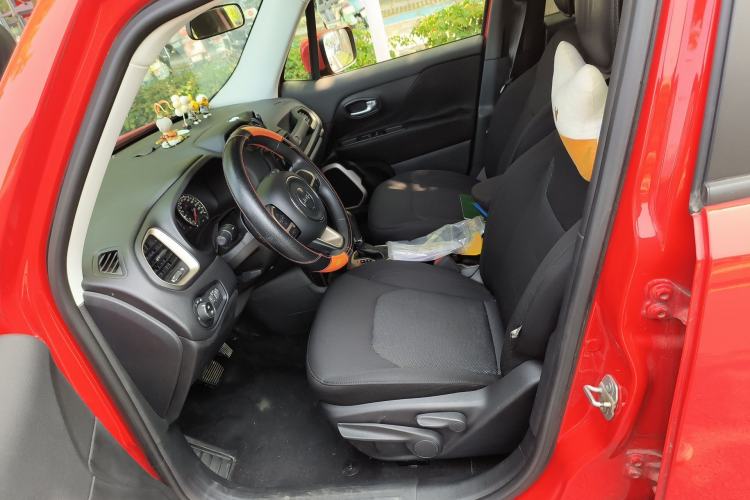 Used Jeep Renegade 2018 Connected Large Screen Version 180T Automatic High-Energy Edition
