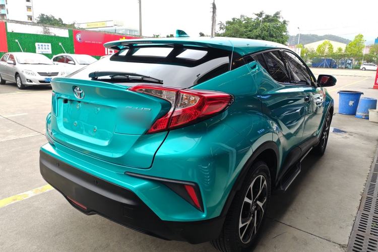 Used Toyota C-HR 2018 2.0L Leading Edition China VI Rear Right 45 Deg