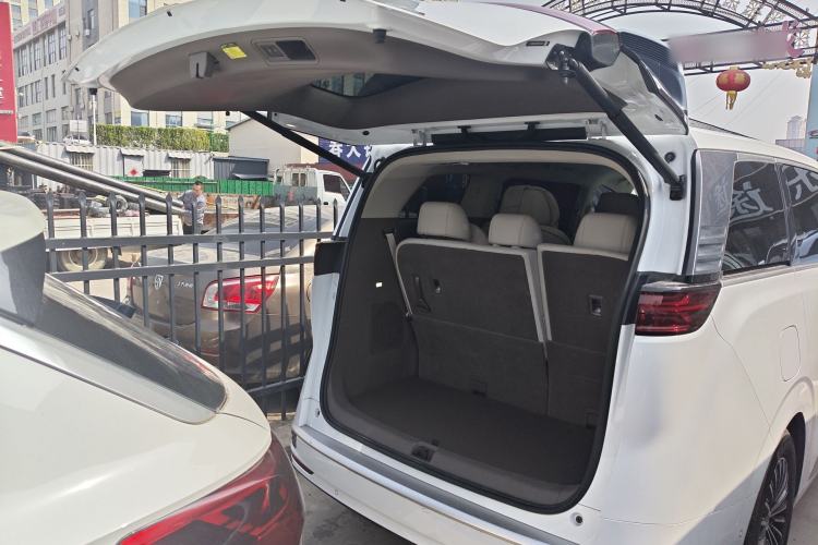 Used Denza D9 2022 DM-i 970 Four-Wheel Drive Flagship Model