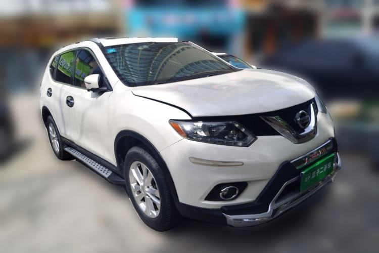 Used Nissan X-Trail 2014 2.0L CVT Comfort Edition 2WD Front Right 45 Deg