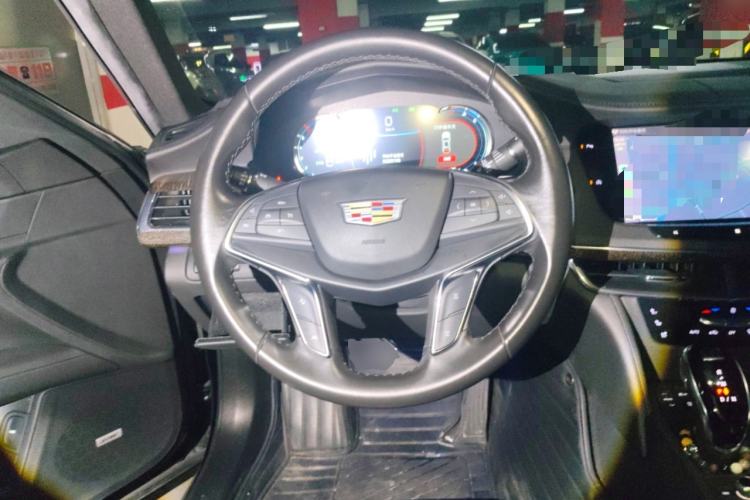 Used Cadillac CT6 2021 28T Luxury Version Steering Wheel