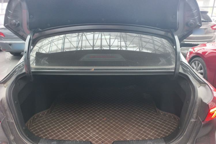 Used CHANGAN Eado 2023 Changan Edition PLUS Blue Whale NE 1.4T GDI DCT Prestige Version Trunk