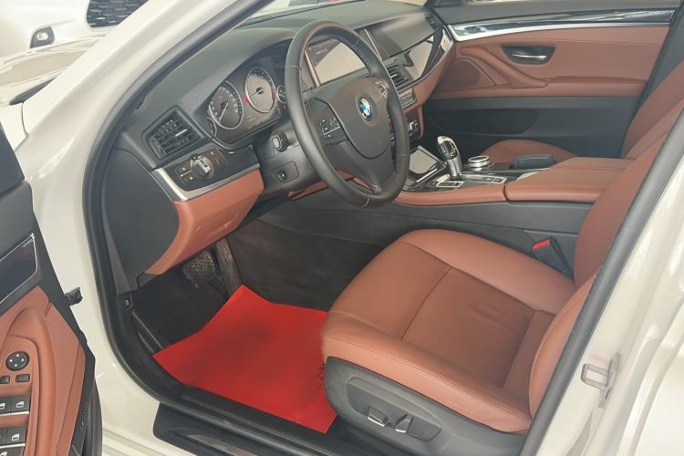 Used BMW 5 Series 2014 520Li Elegant Model