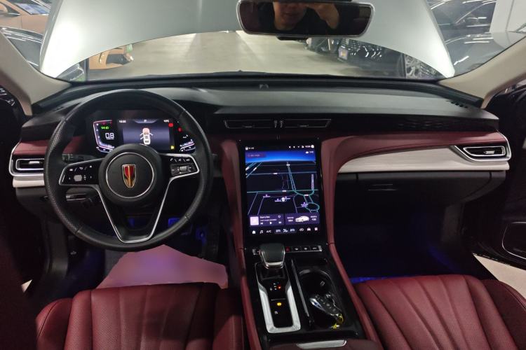 Used Hongqi H5 2024 1.5T DCT Smart Connect Flagship Edition Center Console