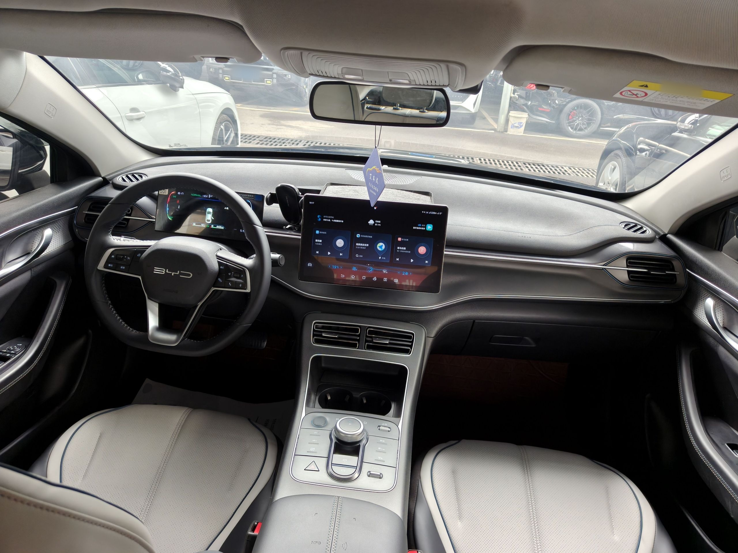 BYD Destroyer 05 2024 HONOR Edition DM-i 55KM Luxury Model — снимка 12