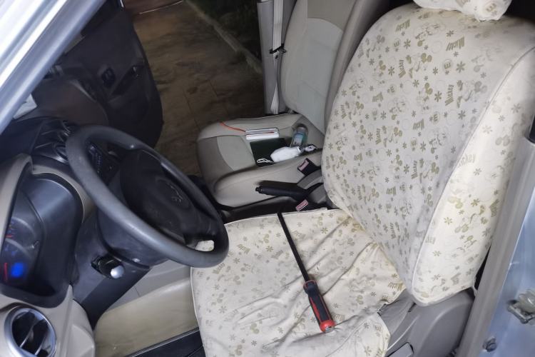 Used Wuling Hongguang 2010 1.2L Comfort Edition China IV Left Front Seat