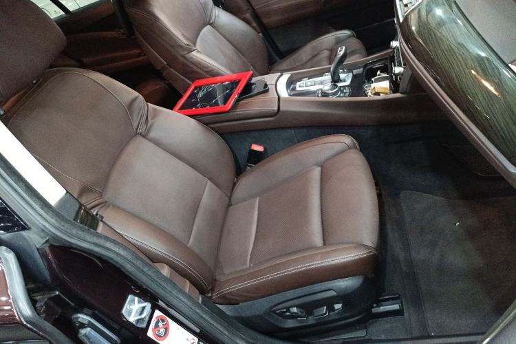 Used BMW 5 Series GT 2014 535i Luxury Edition