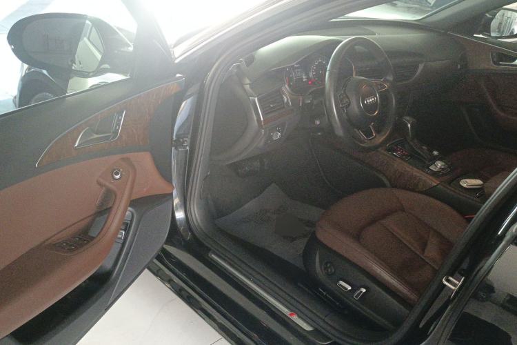 Used Audi A6L 2018 30th Anniversary Edition 45 TFSI quattro Sport model
