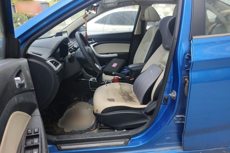 Used CHANGAN Alsvin V7 2015 1.6L Manual Enjoyment Model China IV Standard