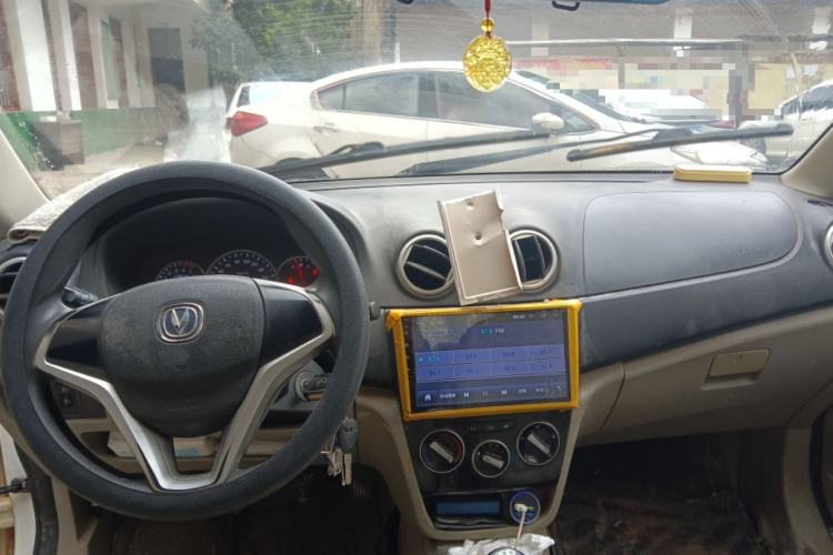 Used CHANGAN Alsvin V3 2015 1.4L Manual Warm-Hearted Model China V Standard Center Console