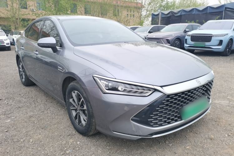 Used BYD Qin PLUS 2024 HONOR Edition DM-i 55KM Leading Model Front Right 45 Deg