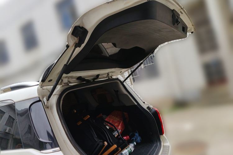 Used GAC Trumpchi GS8 2017 320T Two-Wheel Drive Luxury Smart Connectivity Version (7 Seats) Trunk