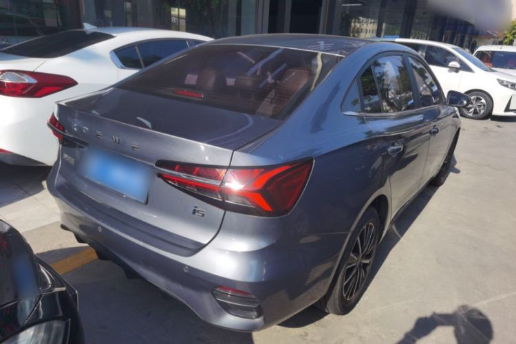 Used Roewe i5 2021 Revised Version 1.5L CVT Diamond Edition
