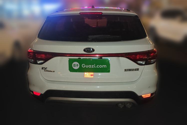 Used Kia KX Cross 2017 1.4L MT GLS
