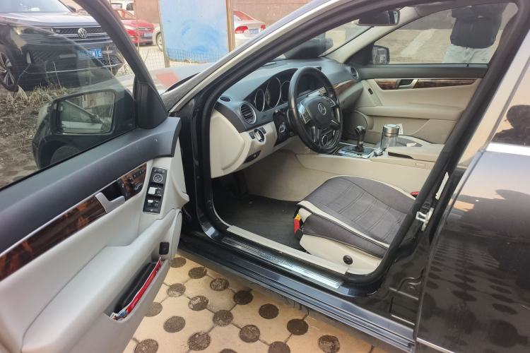 Used Mercedes-Benz C-Class 2011 C 200 CGI Elegant Model