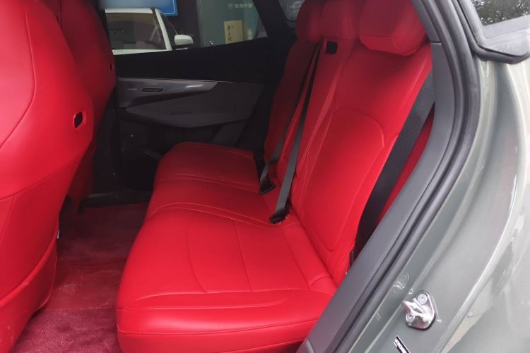 Used Lynk & Co 08 EM-P 2023 220 km Limited-Time Edition