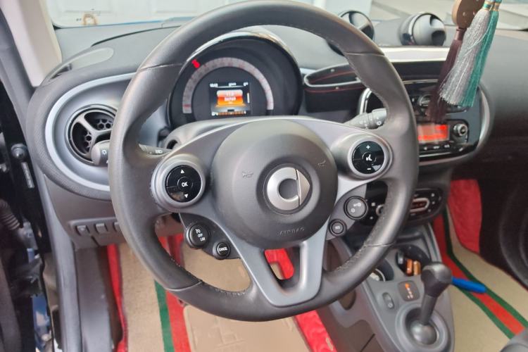 Used smart fortwo 2015 1.0L 52 kW Hardtop Passion Edition