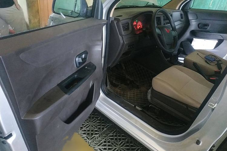 Used Wuling Hongguang V 2022 1.5L Jingqu Edition Electric-Assist LAR