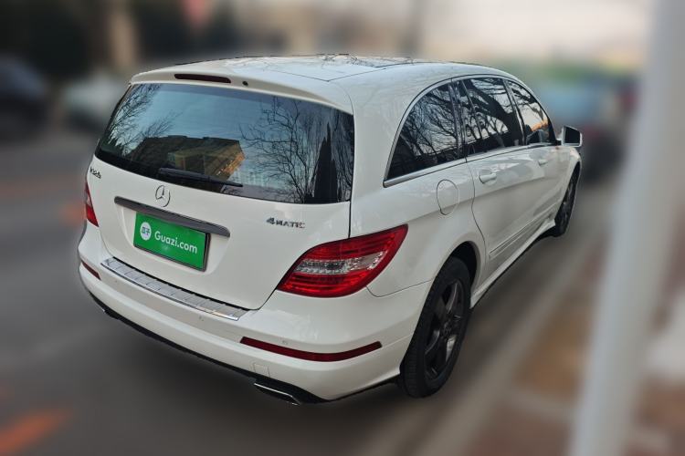 Used Mercedes-Benz R-Class 2015 R 320 4MATIC Luxury Model
