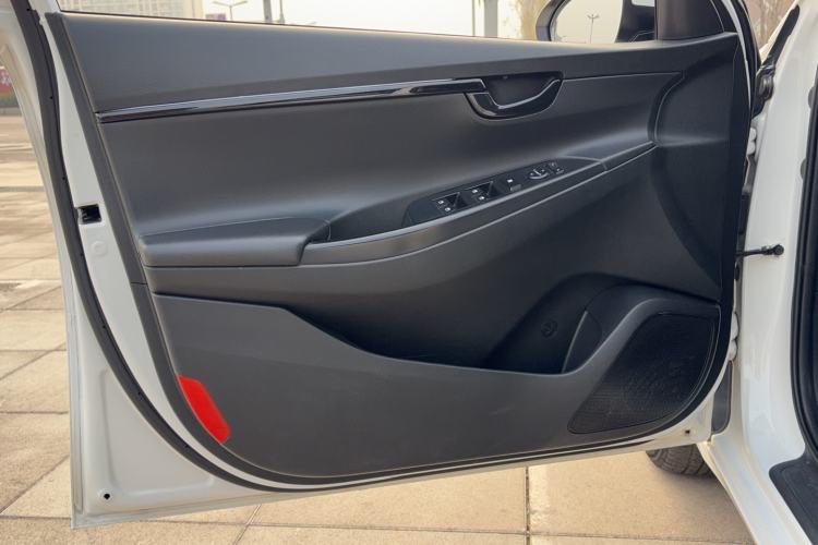 Used Hyundai Celesta 2018 1.6L Automatic GL Enjoyment Edition China VI compliant