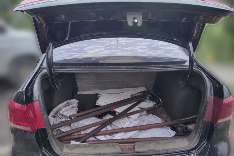 Used Volkswagen Santana 2013 1.6L Manual Fashion Edition Trunk