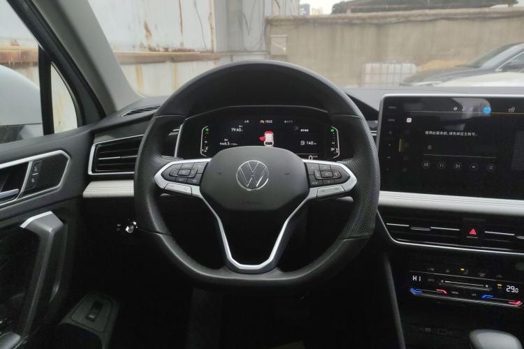 Used Volkswagen Tiguan L 2024 300TSI Automatic Two-Wheel Drive Smart Edition
