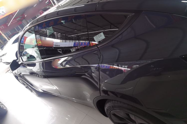 Used Tesla Model Y 2024 Rear-Wheel-Drive Version
