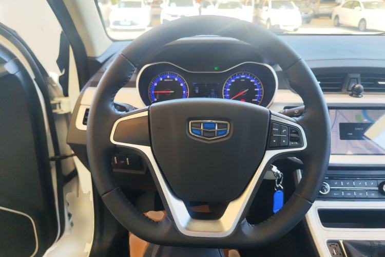 Used Geely Auto Vision 2019 Upgraded Model 1.5L Manual Luxury Version China VI Standard
