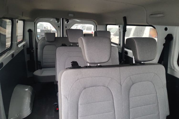 Used Wuling Yangguang 2025 Model 400km Bus Edition—Comfort Edition