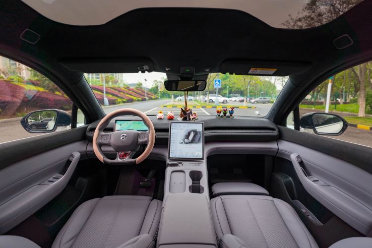 Used Nio EC6 2024 75 kWh Interior 6