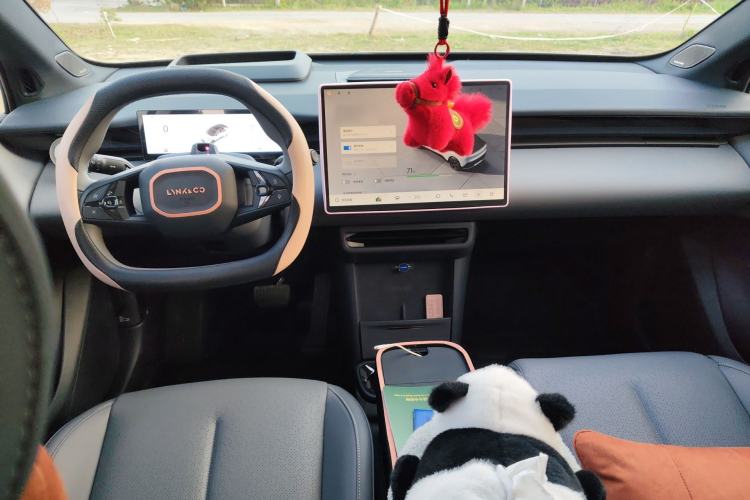 Used Lynk & Co Z20 2025 530 km Range Rear-Wheel Drive Max
