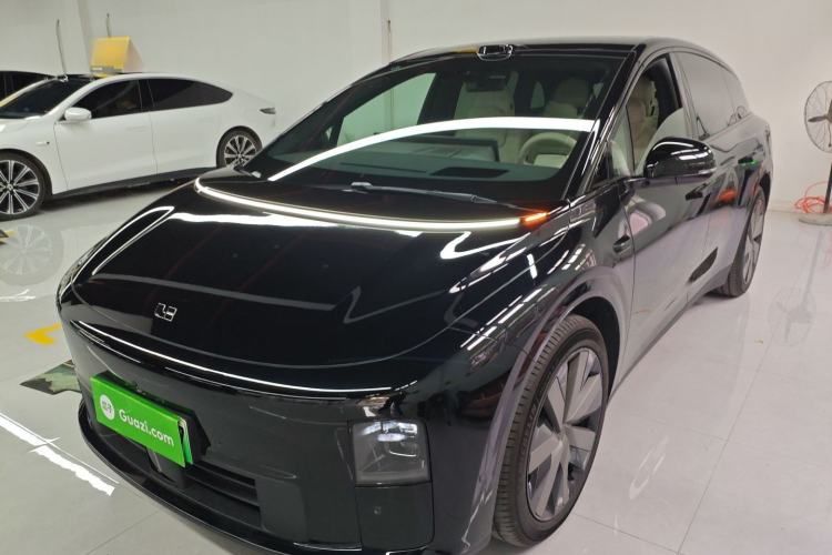 Used Li Auto i6 2025 Model Four-Wheel-Drive Standard Type