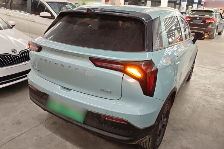 Used Geometry E Firefly 2022 401 km Linglong Tiger 5 Seats