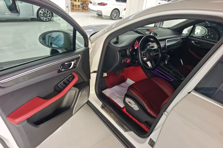Used Porsche Macan 2021 Macan 2.0T Driver Seat