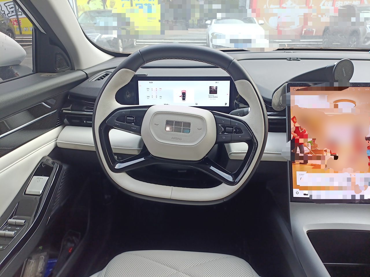 Geely Galaxy L6 2023 125km MAX — снимка 7