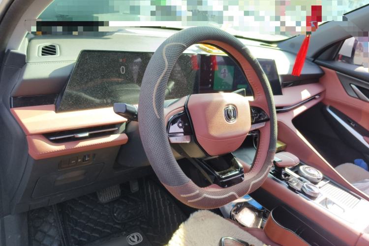 Used Changan CS75 PLUS 2023 3rd Generation 1.5T Automatic Prestige Model
