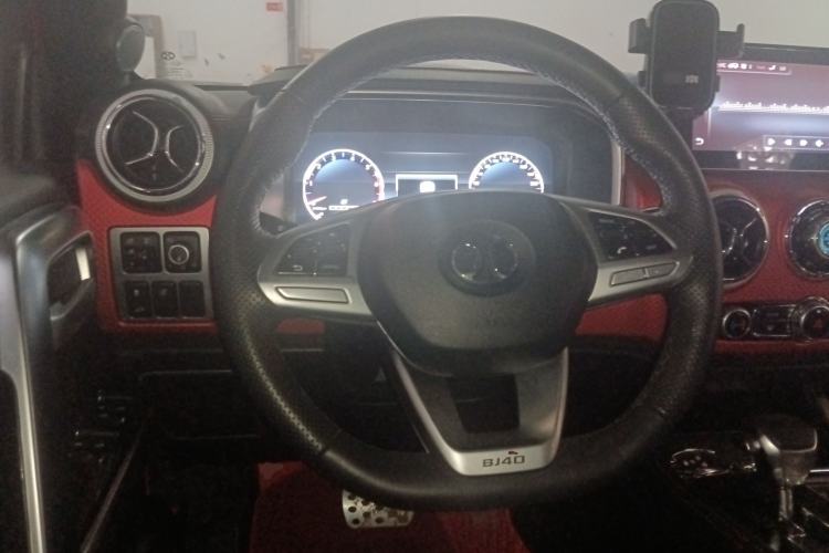 Used BAIC Off-Road BJ40 2019 2.3T Automatic Four-Wheel Drive Urban Hunter Edition Premium Model China VI Emission Standard
