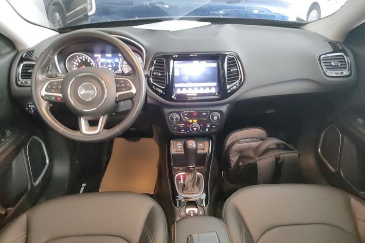 Used Jeep Compass 2019 220T Automatic Family Edition