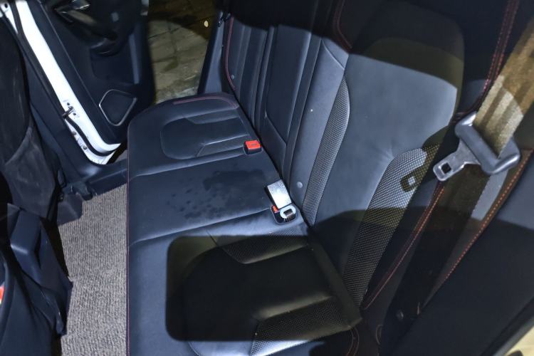 Used FAW Senya R7 2016 1.6L Manual Luxury Model Left Rear Seat