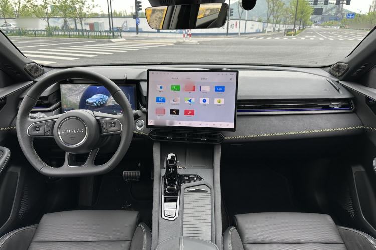 Used Lynk & Co 03 2025 2.0TD DCT Champion Edition Pro Interior 7