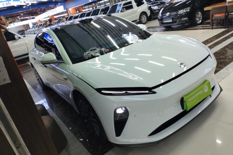 Used Nio ET5 2024 75 kWh Front Right 45 Deg