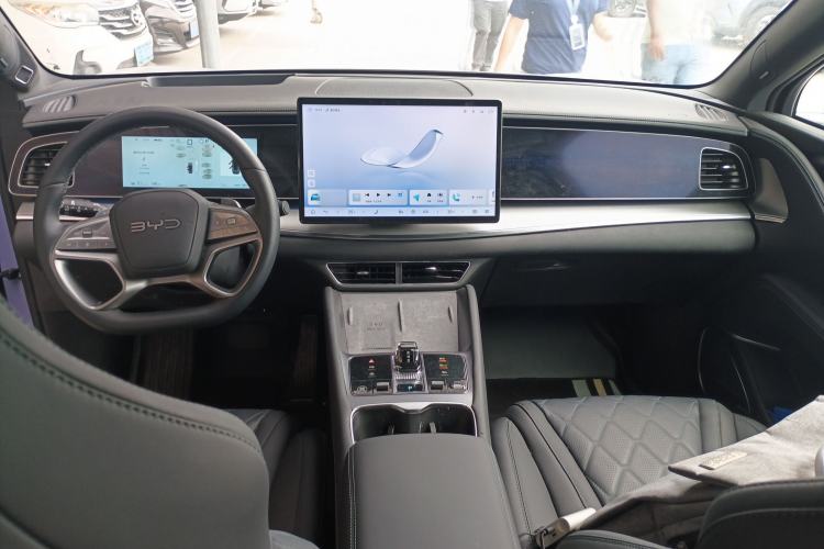 Used BYD Sealion 07 EV 2025 610 Intelligent Driving Edition Center Console