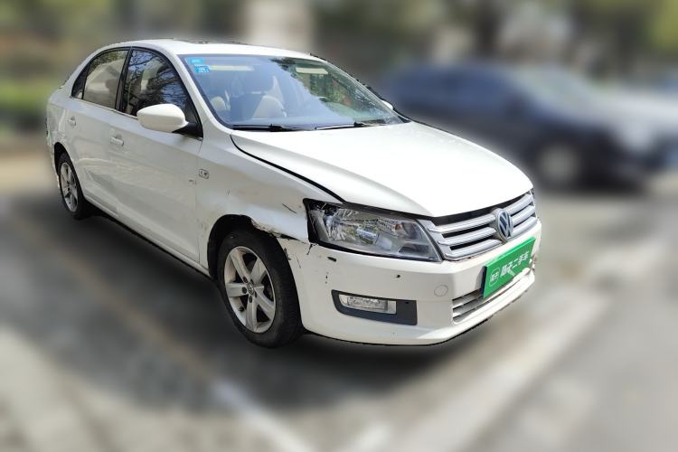 Used Volkswagen Santana 2013 1.6L Automatic Comfort Edition Front Right 45 Deg